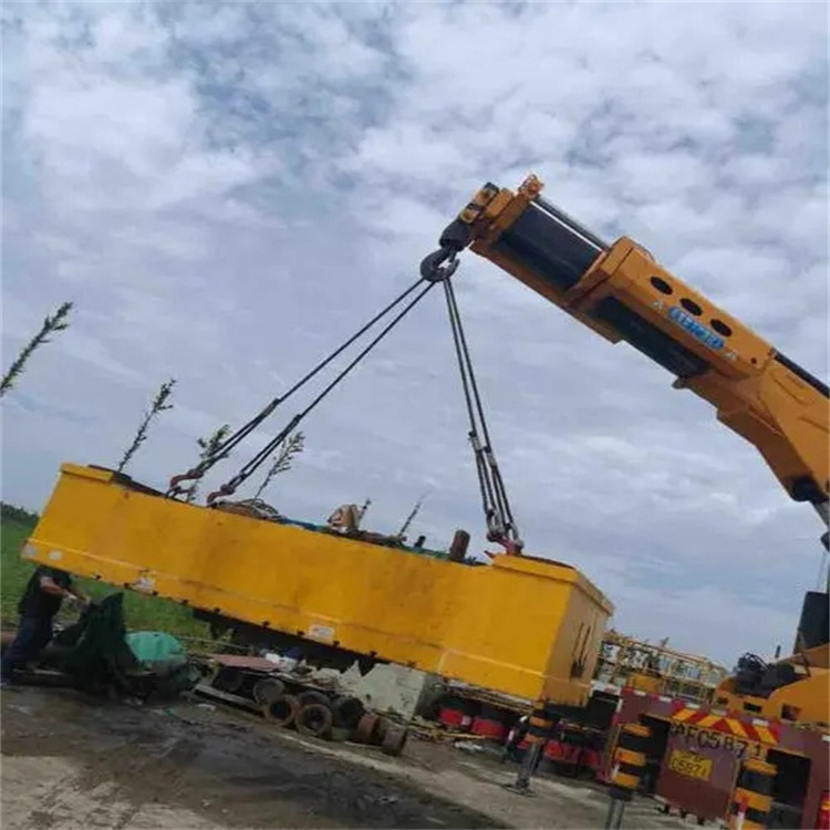 兴宁吊车吊集装箱需要多少钱